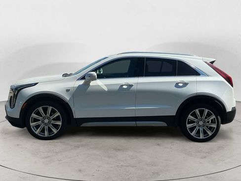 Used 2019 Cadillac XT4 Premium Luxury w/ Technology Package AWD/4WD image 2