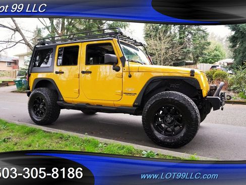 Used 2011 Jeep Wrangler Unlimited Sahara w/ Dual Top Group image 7
