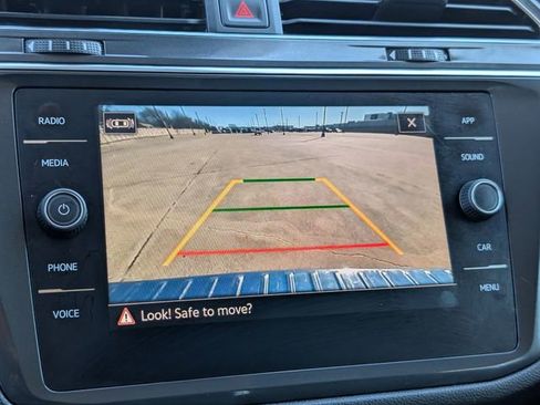 Used 2023 Volkswagen Tiguan SE image 14