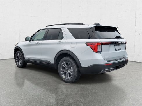 New 2026 Ford Explorer Active w/ Active Comfort Package image 5