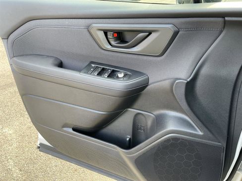 Certified 2025 Subaru Forester Premium w/ Convenience Package #2 image 26