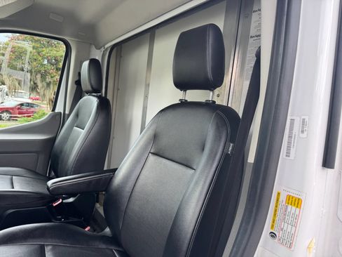 Used 2023 Ford Transit 350 DRW RWD image 23