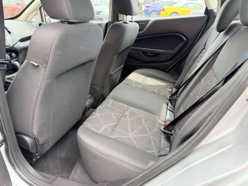 Used 2011 Ford Fiesta SE w/ 202A Rapid Spec Order Code FWD image 5