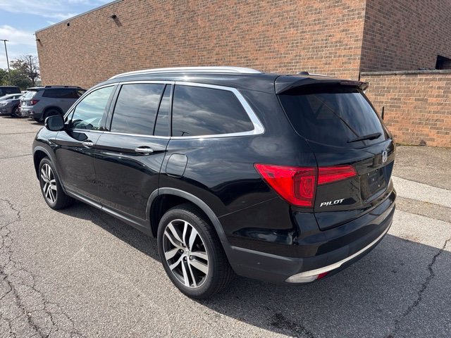 Used 2017 Honda Pilot Touring image 4