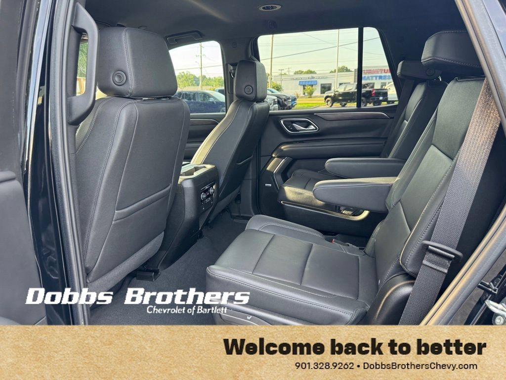Used 2023 Chevrolet Tahoe Z71 w/ Luxury Package AWD/4WD image 33