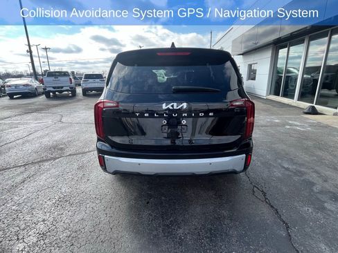Used 2024 Kia Telluride LX image 4