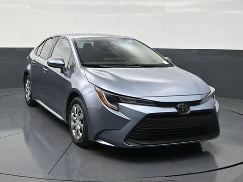 Used 2024 Toyota Corolla LE FWD image 7
