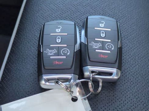 New 2026 RAM 2500 Laramie AWD/4WD image 38