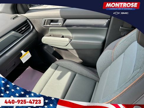 New 2026 GMC Terrain AT4 w/ Technology Package II AWD/4WD image 26