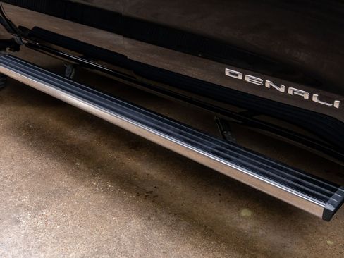 Used 2023 GMC Sierra 1500 Denali Ultimate image 12