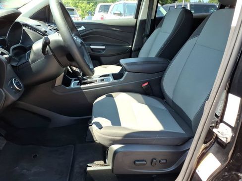 Used 2018 Ford Escape SE FWD image 12