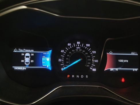 Used 2017 Ford Fusion SE w/ Fusion SE Technology Package image 23