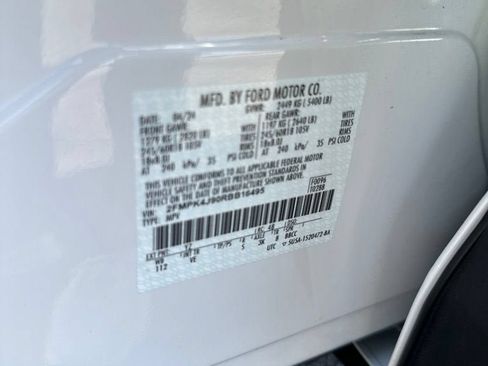 Used 2024 Ford Edge SEL w/ Convenience Package AWD/4WD image 11