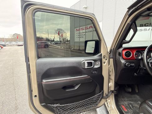 Used 2020 Jeep Gladiator Rubicon w/ Dual Top Group image 11