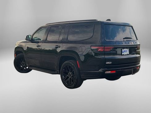 Used 2024 Jeep Wagoneer Series II AWD/4WD image 2