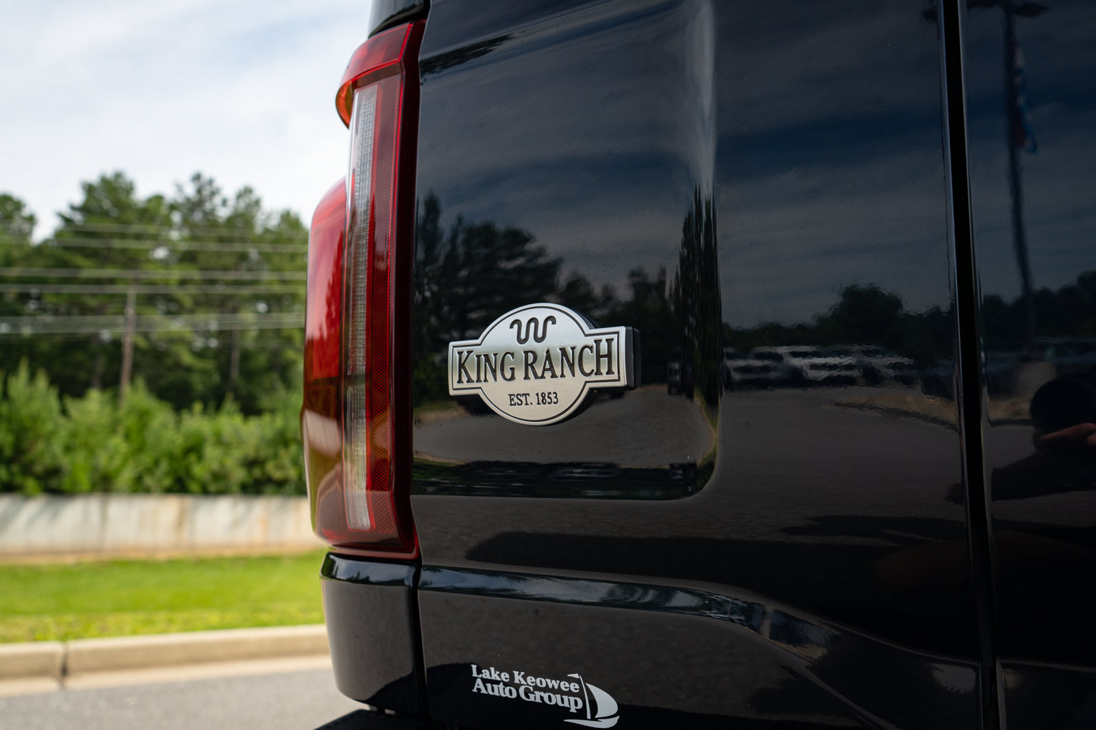 Used 2025 Ford F150 King Ranch w/ FX4 Off-Road Package AWD/4WD image 19