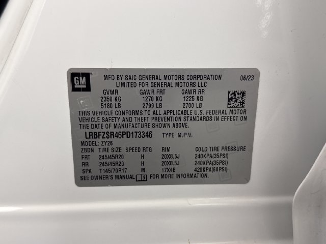 Used 2023 Buick Envision Avenir AWD/4WD image 28