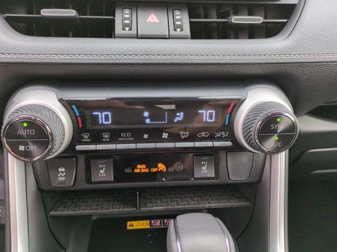 Used 2025 Toyota RAV4 XLE Premium w/ Weather Package AWD/4WD image 21