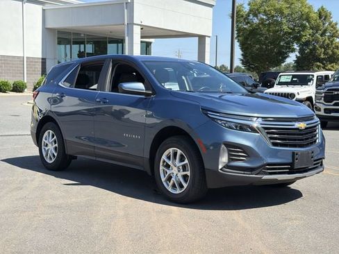 Used 2024 Chevrolet Equinox LT AWD/4WD image 15