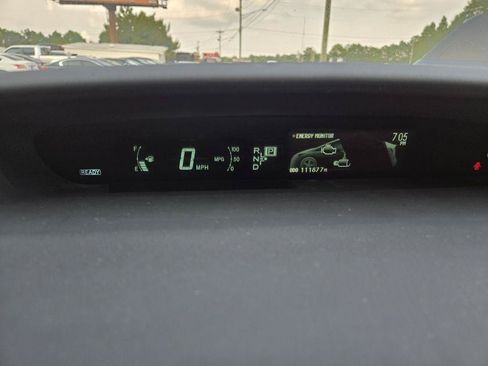 Used 2015 Toyota Prius Two FWD image 22