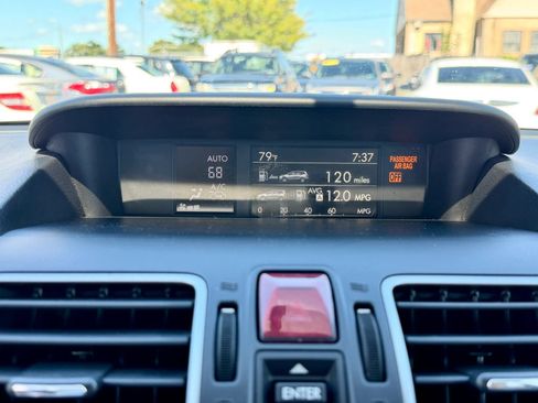 Used 2017 Subaru Forester 2.5i Premium w/ All-Weather Package AWD/4WD image 38