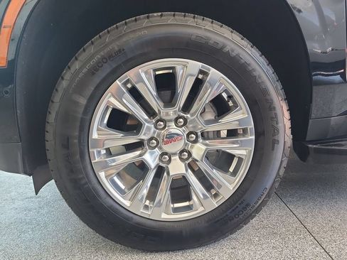 Certified 2025 GMC Yukon XL Denali w/ LPO, Floor Liner Package AWD/4WD image 33