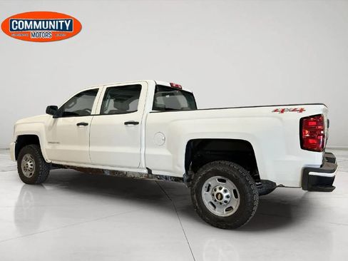 Used 2017 Chevrolet Silverado 2500 W/T AWD/4WD image 4
