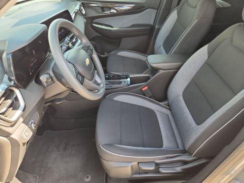 Used 2025 Chevrolet TrailBlazer LS w/ LS Confidence Package FWD image 18