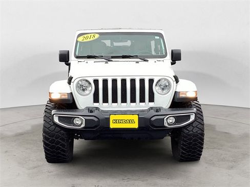 Used 2018 Jeep Wrangler Unlimited Sahara image 8