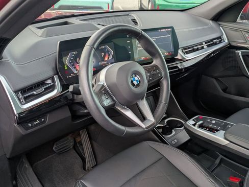 Used 2025 BMW X2 xDrive28i image 10