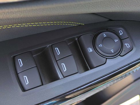 New 2026 Chevrolet Trax LT FWD image 11