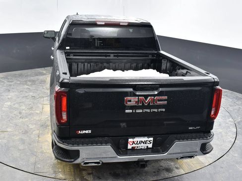 Used 2024 GMC Sierra 1500 SLT w/ X31 Off-Road Package AWD/4WD image 39