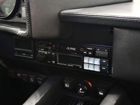 Used 1989 Lamborghini Countach Coupe RWD image 17