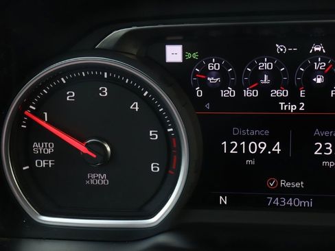 Used 2020 Chevrolet Silverado 1500 High Country w/ Technology Package image 38