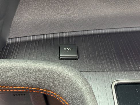 Used 2024 Toyota Sienna XSE image 30