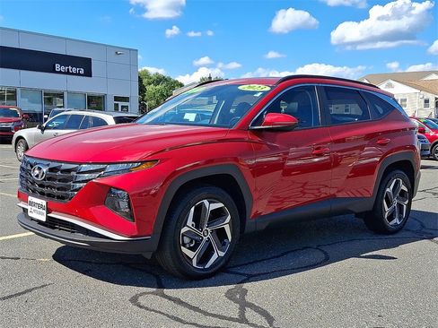 Used 2023 Hyundai Tucson SEL w/ Convenience Package image 3