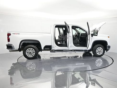 Used 2025 Chevrolet Silverado 2500 LT w/ Convenience Package AWD/4WD image 48