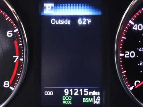 Used 2017 Toyota RAV4 SE AWD/4WD image 15