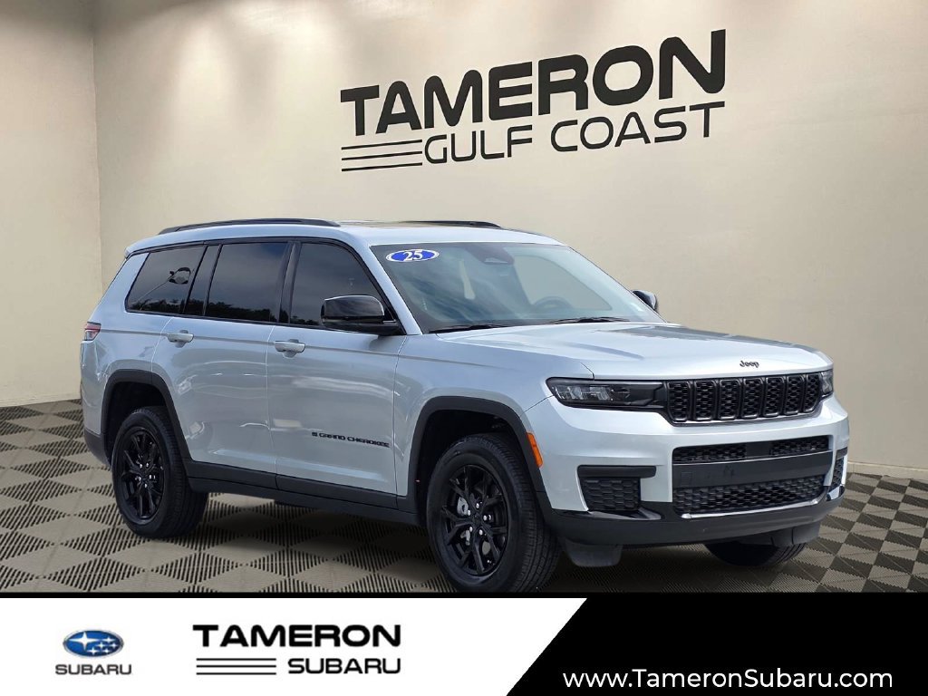 Used 2025 Jeep Grand Cherokee L Altitude RWD image 1