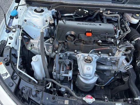 Used 2024 Honda Civic Sport image 30