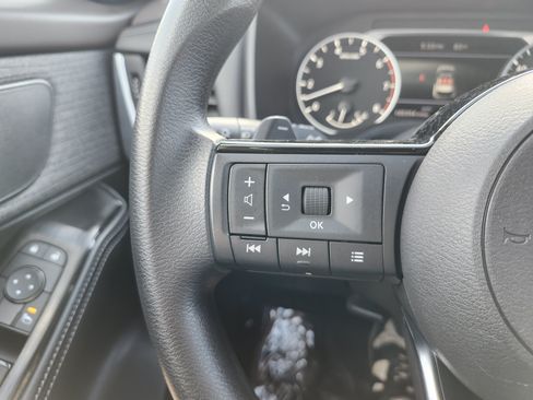 Used 2023 Nissan Rogue SV AWD/4WD image 35
