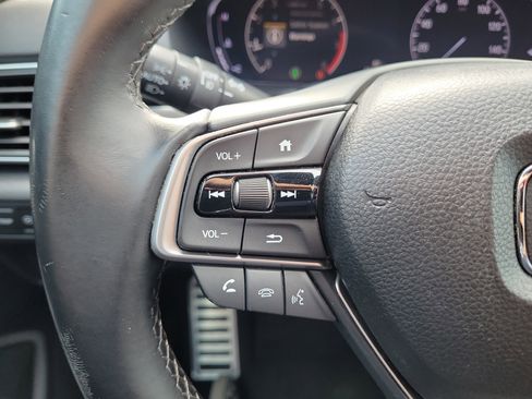 Used 2018 Honda Accord Sport image 25