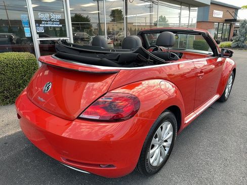 Used 2019 Volkswagen Beetle 2.0T S FWD image 3