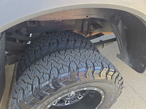 Used 2020 Ford F350 Lariat w/ Lariat Value Package AWD/4WD image 16