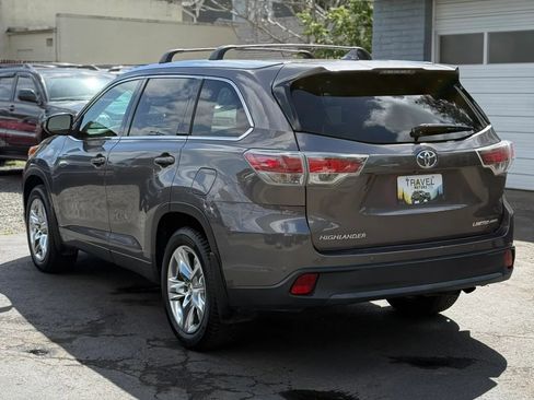 Used 2015 Toyota Highlander Limited AWD/4WD image 4