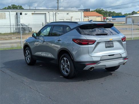 Used 2024 Chevrolet Blazer LT FWD image 6