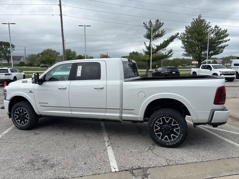 New 2026 RAM 2500 Limited AWD/4WD image 20