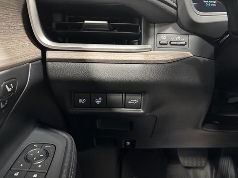 Used 2026 Toyota Grand Highlander AWD image 17