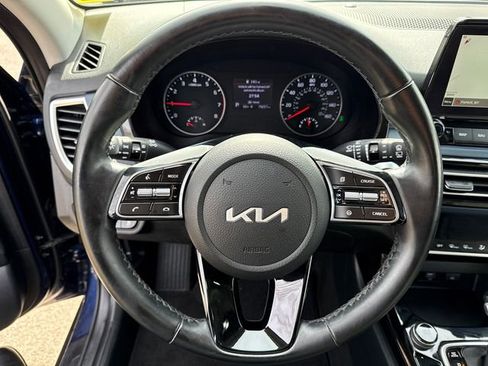 Used 2022 Kia Seltos Nightfall Edition image 13