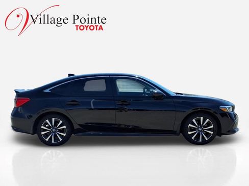 Used 2023 Honda Civic EX image 7